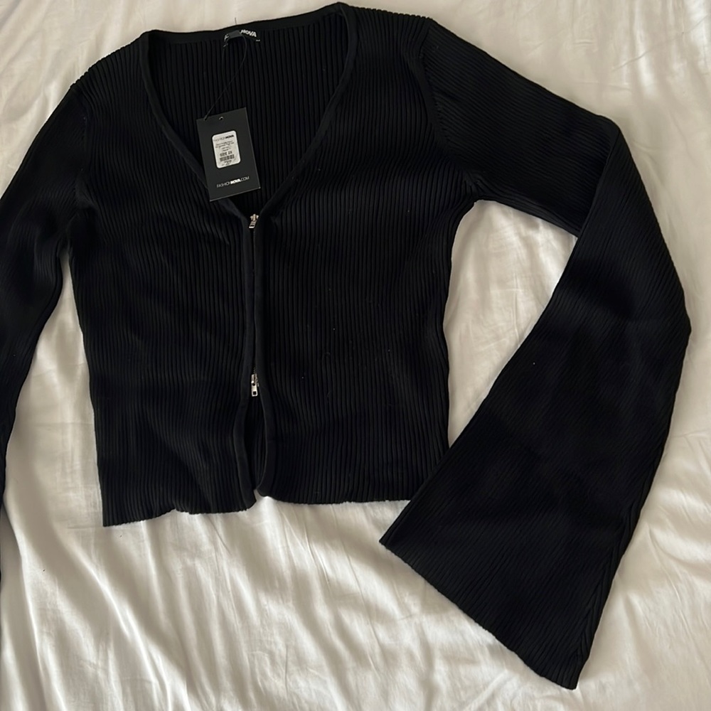 Bell Sleeved Crop Sweater